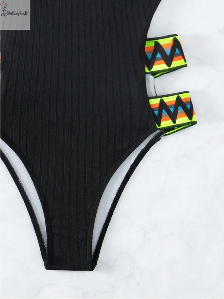 Cutout Swimwear Wide Strap Black | Best One Piece Bathing Suits Bottom Closed-up | SiAra