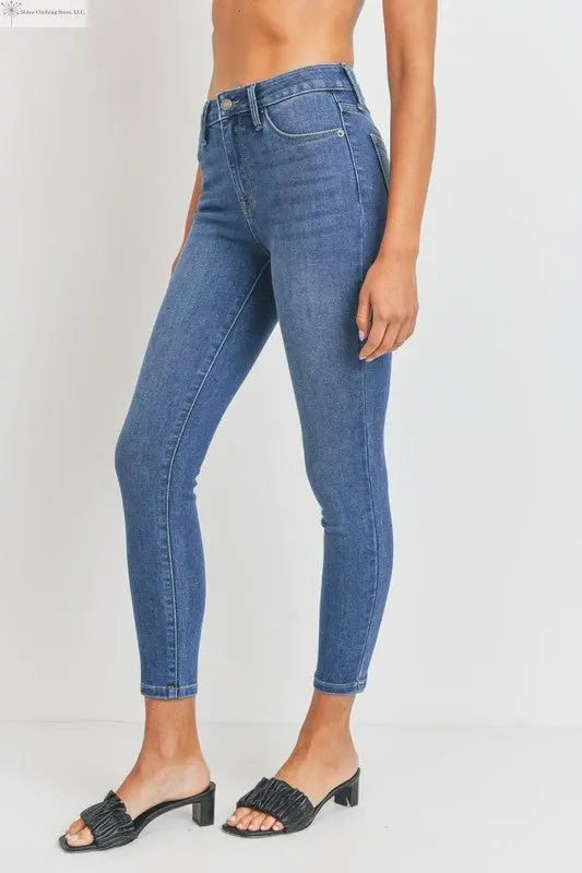 High Rise Skinny Jeans Medium Wash Side | SiAra