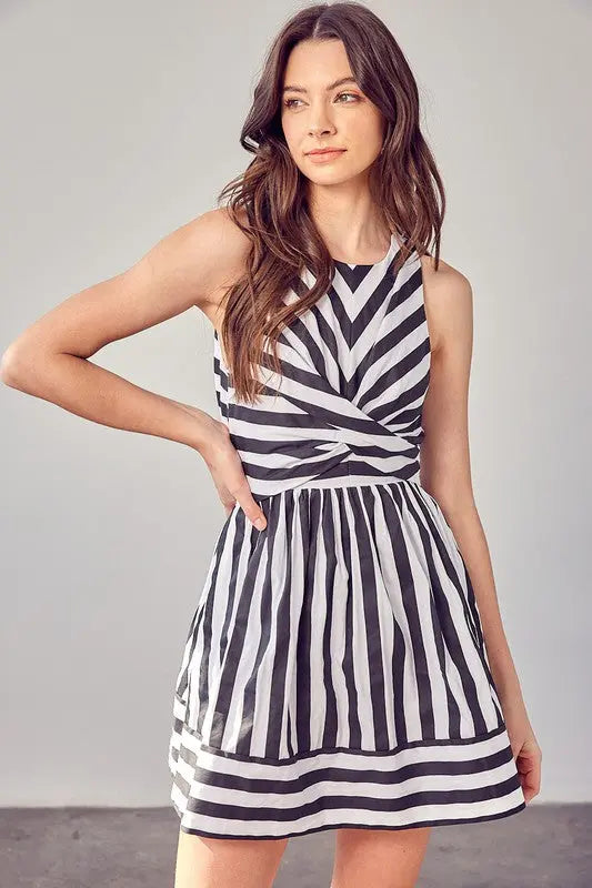 FRONT CROSS BACK TIE DRESS Do + Be Collection